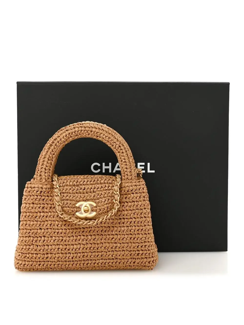 CHANEL elevate your